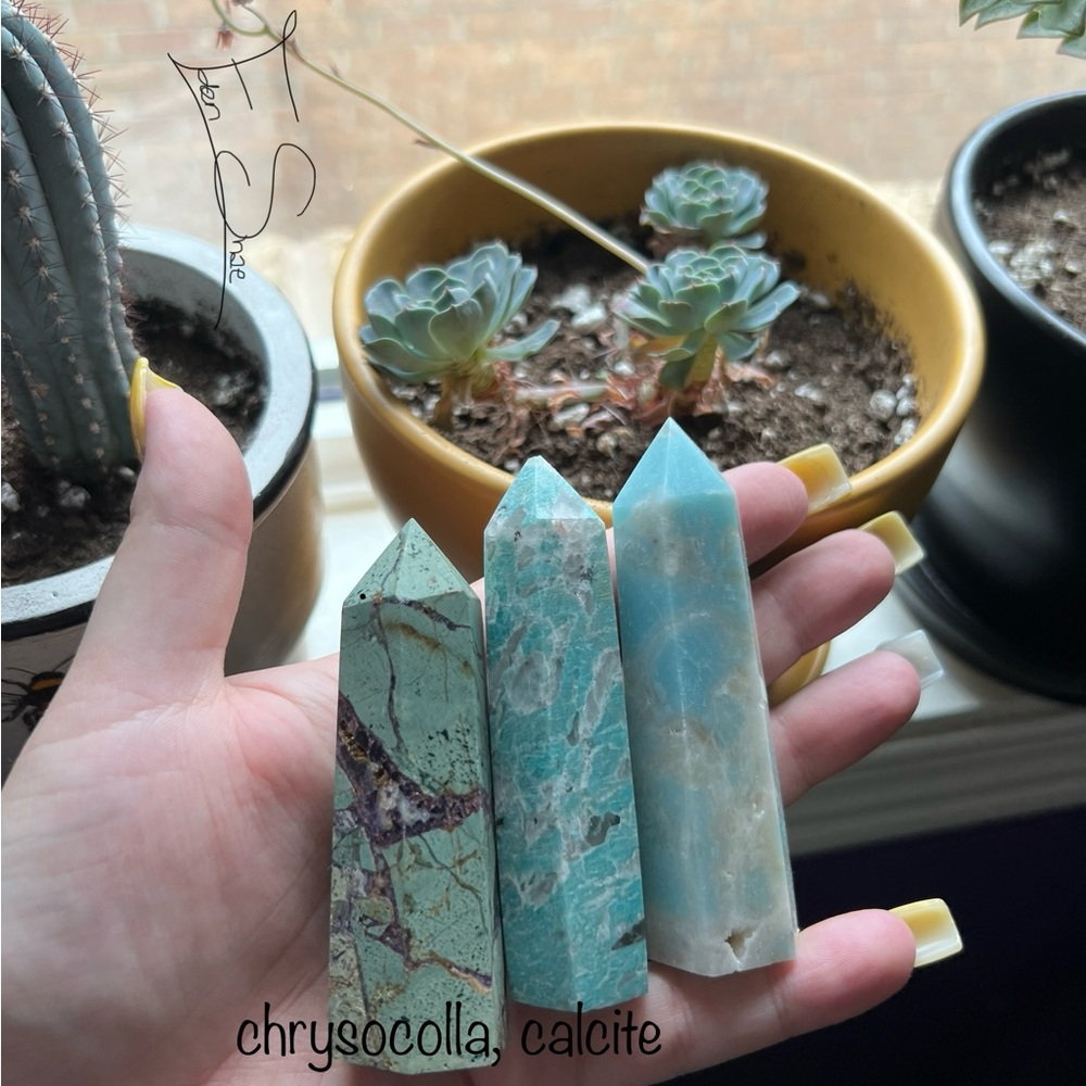 Chrysocolla and Calcite Crystal Set